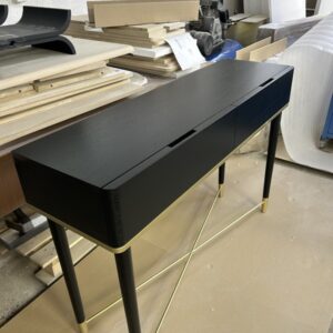 konsolnyj-stol-sputnik-24