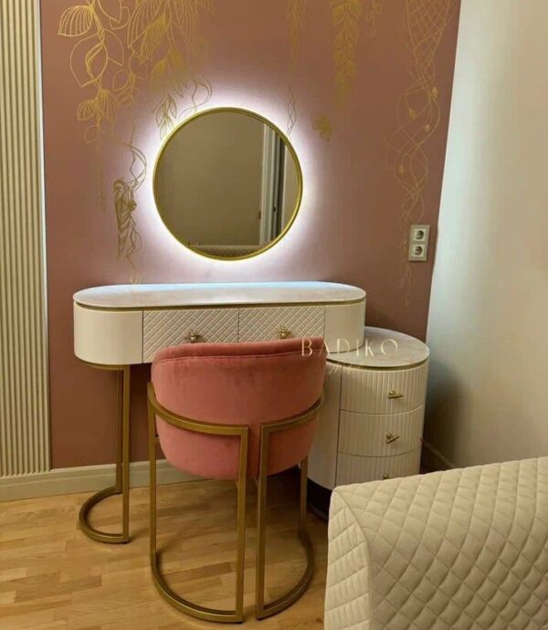 7b353ee3-dfe5-4554-8682-5a603b80438b