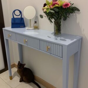 konsolnyj-stol-safi-1