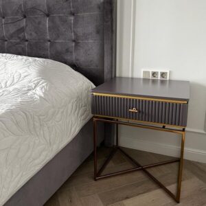 prikrovatnaya-tumba-apolloni-25