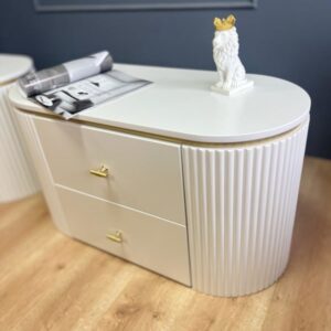 prikrovatnaya-tumba-capone-7